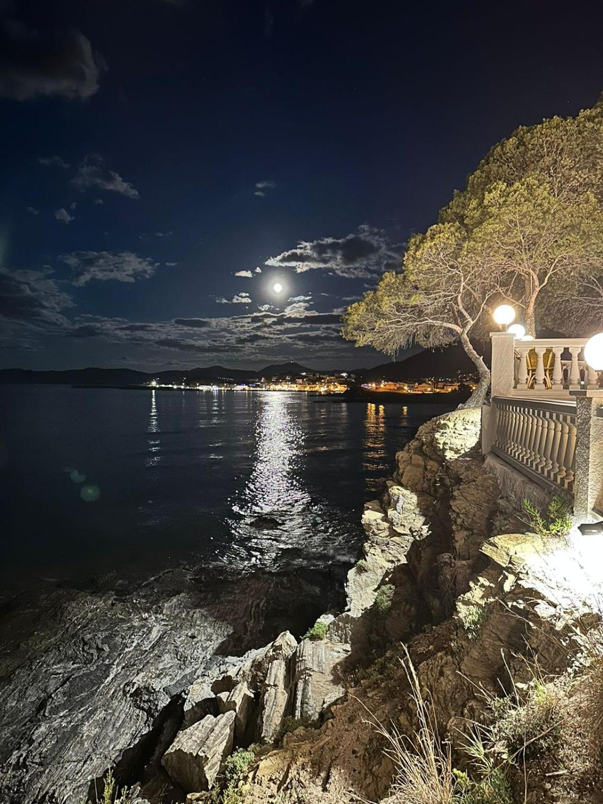 Hotel Grifeu リャンサ エクステリア 写真